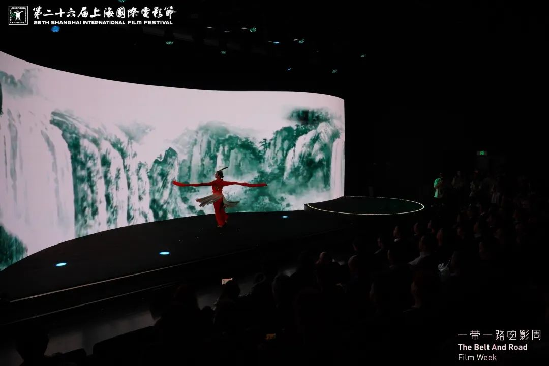 闭幕仪式2.png