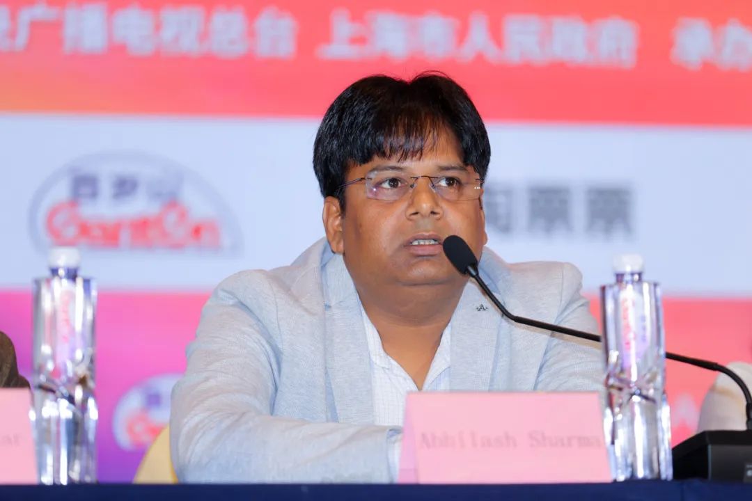 亚新未来7.jpg