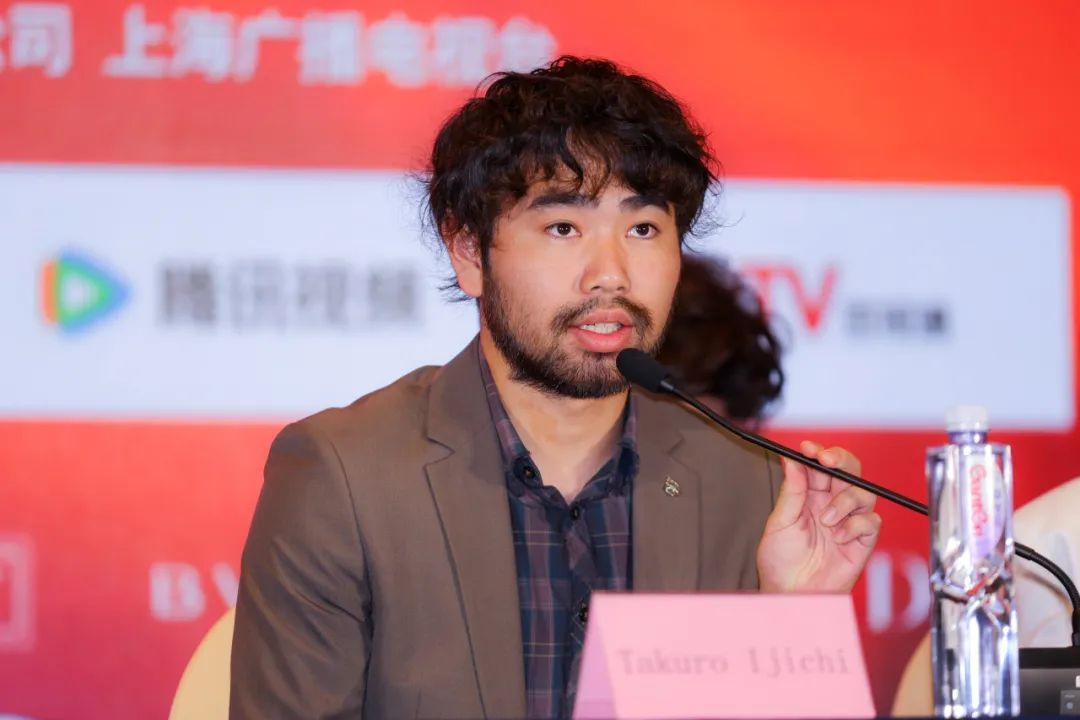 亚新未来8.jpg