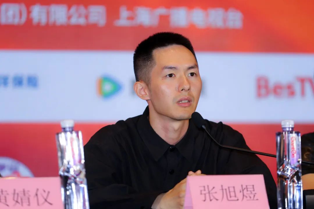 亚新未来10.jpg