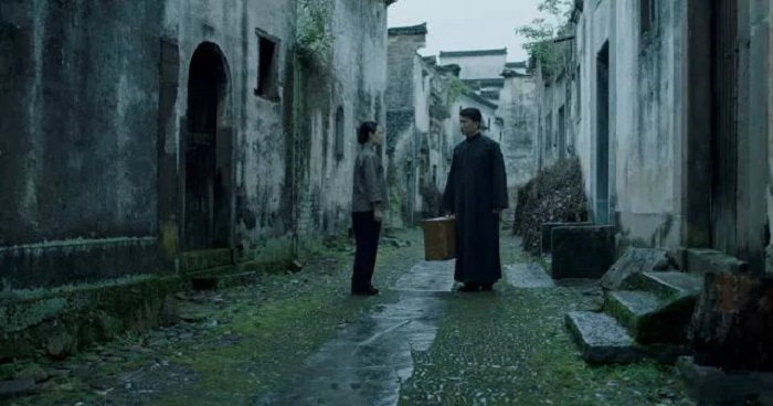 又是一春梨花白.jpg