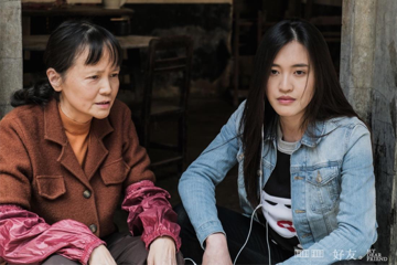 左：江洪 饰演 阿芳；右：苏子情 饰演 菁菁.png