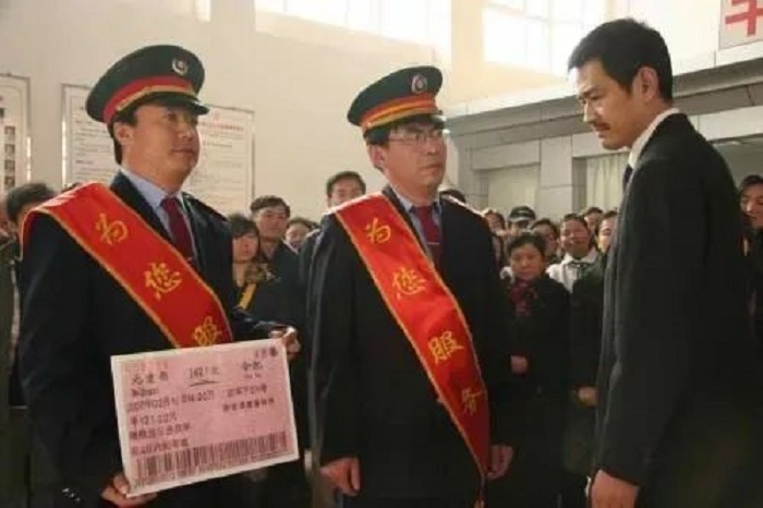 《一年到头》.jpg