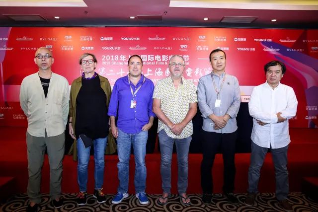 2纪录片、动画片评委会：从左往右依次为吴文光、皮尔乔·汗卡萨罗、约阿夫·沙米尔、雅克-雷米·杰瑞德、孙立军、片渊须直.jpg
