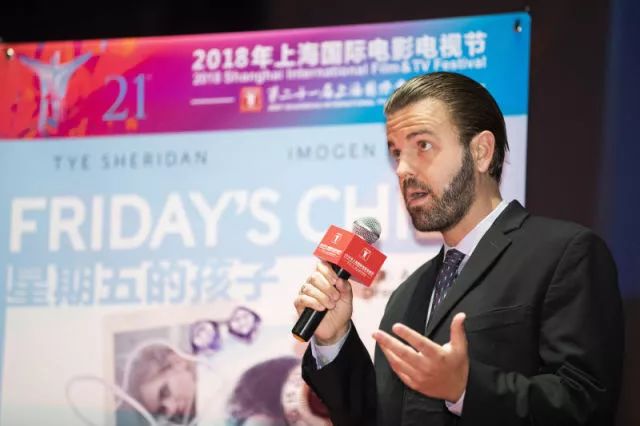 金爵入围作品《星期五的孩子》导演A.J. 爱德华兹亮相映后见面会.jpg