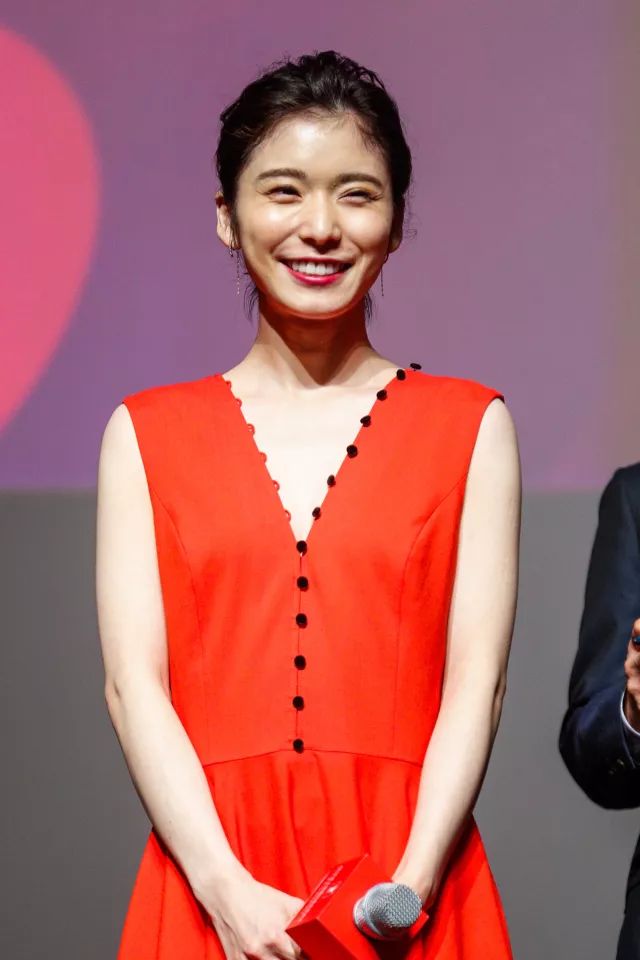 松冈茉优.jpg