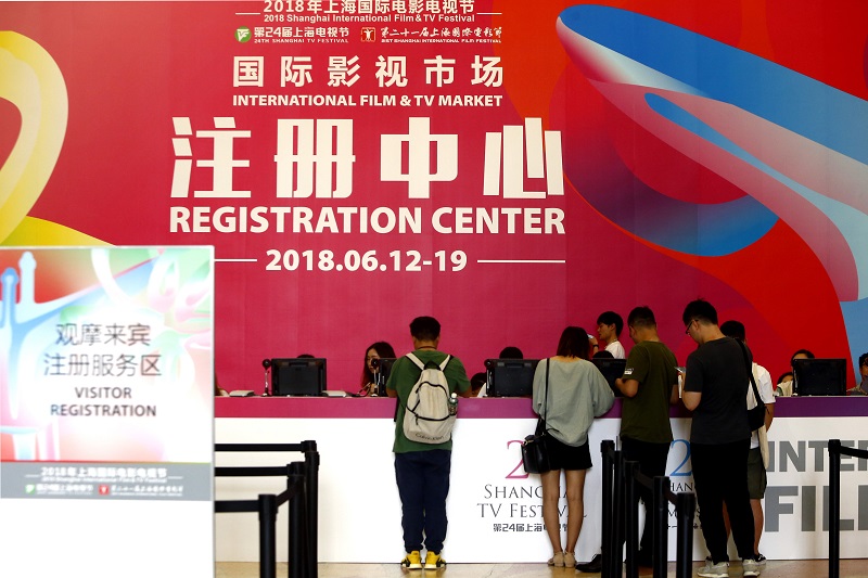 卷首语《每日新闻》记者 常鑫 摄.jpg